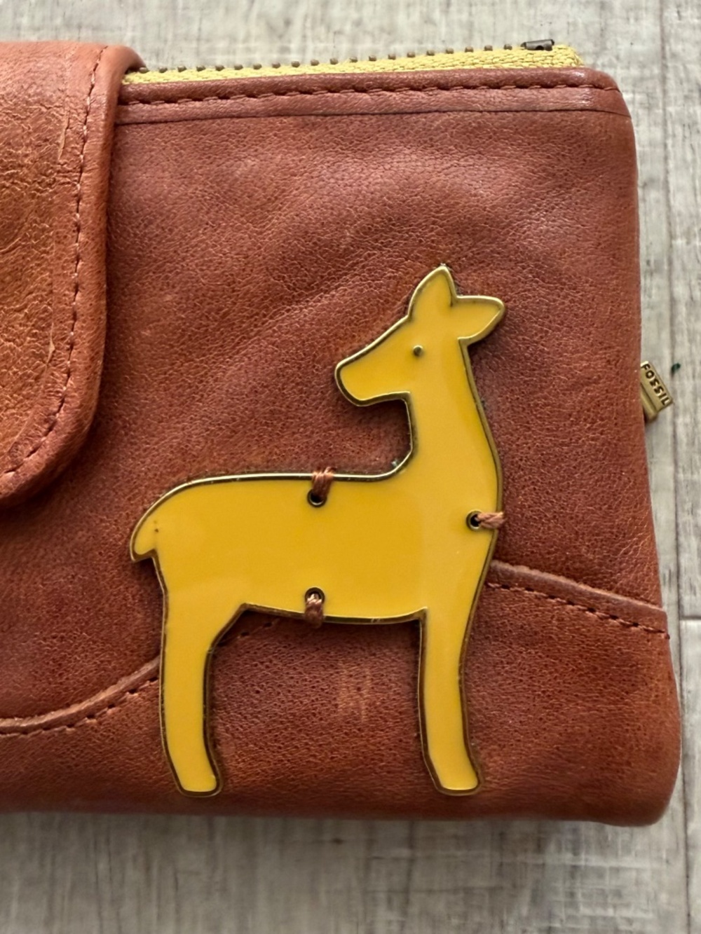 Fossil Leather Checkbook Wallet - Picture 2 of 4